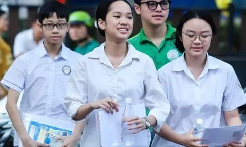 Đề tốt nghiệp 'sát thủ', dự báo điểm chuẩn giảm