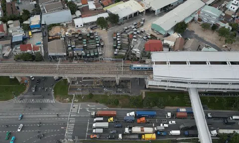 Các "ông lớn" lần lượt đề xuất làm metro nghìn tỷ tại TP.HCM