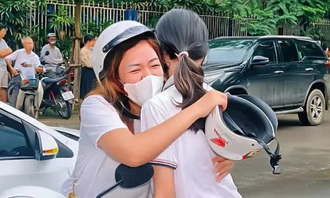 Có chuyện gì mà đêm qua, nhiều phụ huynh Hà Nội căng thẳng không ngủ được, sáng đi làm vẫn không dám rời điện thoại?