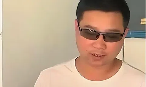 Người đàn ông chi hơn 182 triệu đồng mua bảo hiểm nhân thọ, 10 năm sau đi rút tiền thì được nhân viên thông báo: “Phải đợi đến khi con trai mất, anh mới được nhận đủ tiền”