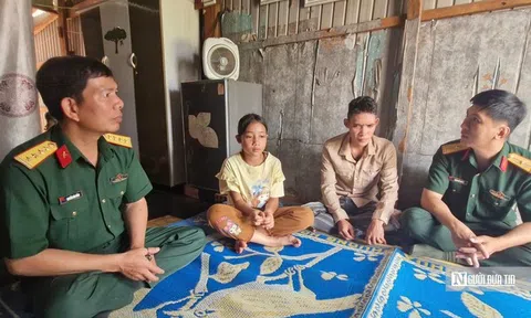 Những người lính âm thầm “chắp cánh” tri thức nơi biên cương
