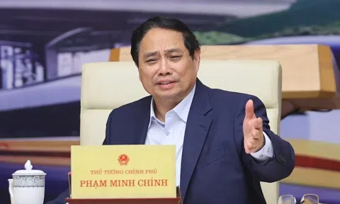 Thủ tướng yêu cầu giải phóng mặt bằng 2 dự án đường sắt trong tháng 8