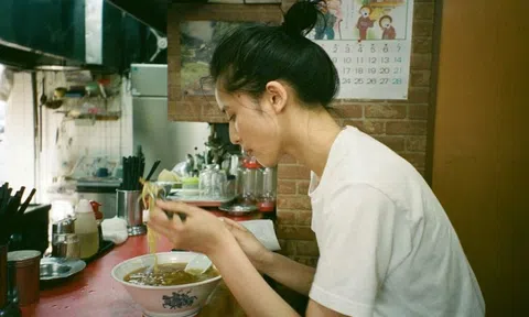 "Mẹ mất 11 năm vẫn lo cho con" và sự tử tế của 1 người lạ khiến cả Threads khóc lụt