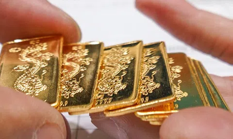 Giá vàng miếng tăng lên 121,5 triệu đồng/lượng