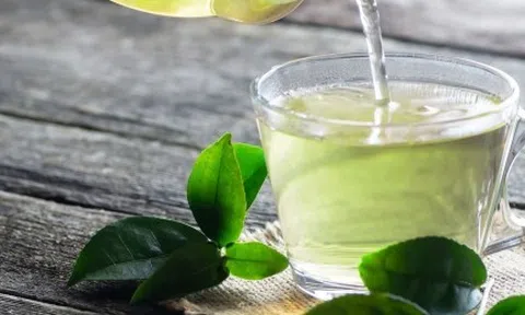 Thời điểm uống trà xanh tốt nhất trong ngày