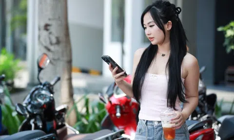 Người trẻ Hà Nội 'quay xe' kế hoạch mua SH, sắm xe điện