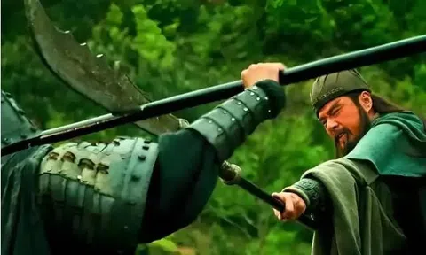 Quan Vũ có thể thắng Triệu Vân khi cả hai ở thời kỳ đỉnh cao không: Câu nói của Lưu Bị đã hé lộ đáp án