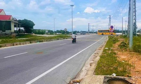 Điều khó tin vừa xảy ra trên tuyến đường 210 tỉ đồng ở Quảng Trị