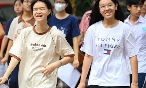 8 trường THPT công lập ở Hà Nội hạ điểm chuẩn lớp 10