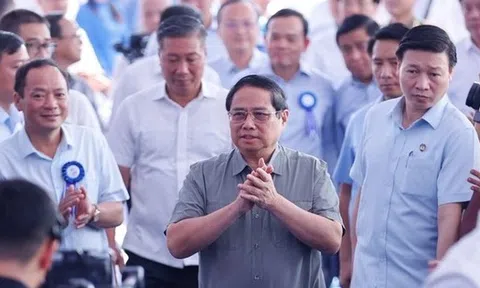 "Huyết mạch" 23000 tỷ của Việt Nam: Kỳ tích thần tốc được Thủ tướng khen ngợi, bổ sung 30 tỷ kWh điện/năm