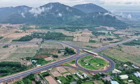 Cao tốc Biên Hoà - Vũng Tàu đoạn qua TP.HCM tăng tốc về đích