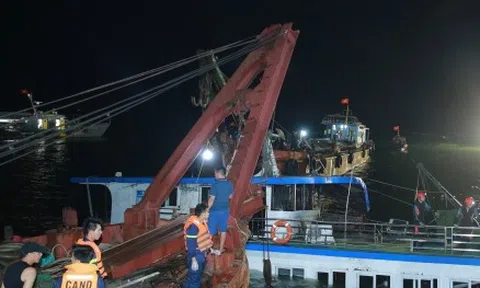 Trực tiếp: Quảng Ninh thông tin vụ lật tàu ở Vịnh Hạ Long khiến 35 người tử vong