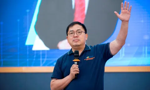 Sinh viên hỏi "Trong tuyển dụng, doanh nghiệp có sự phân biệt giữa các trường ĐH hay không?", ông Hoàng Nam Tiến tiết lộ luôn những trường được đánh giá cao