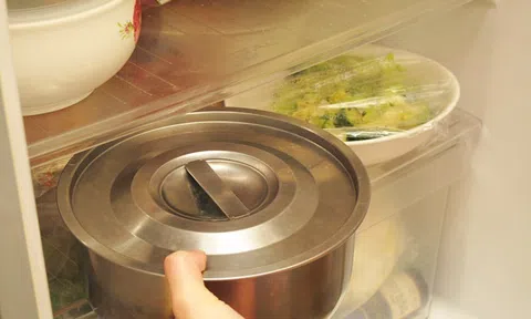 Hai vợ chồng đều được chẩn đoán mắc ung thư đại trực tràng vì chung một thói quen chẳng hề xa lạ!