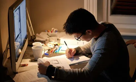 Một kiểu "ăn bám" mới đã xuất hiện - nhiều phụ huynh còn vô tư khoe con đầy tự hào mà không hề hay biết