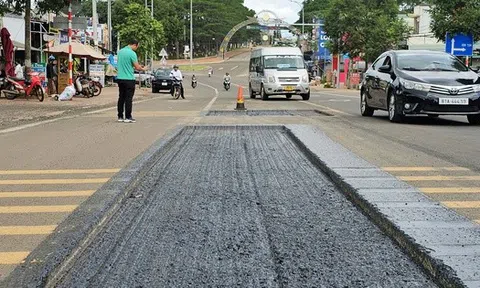 Quốc lộ 19 vừa làm đã "tan nát", địa phương cương quyết không nhận bàn giao