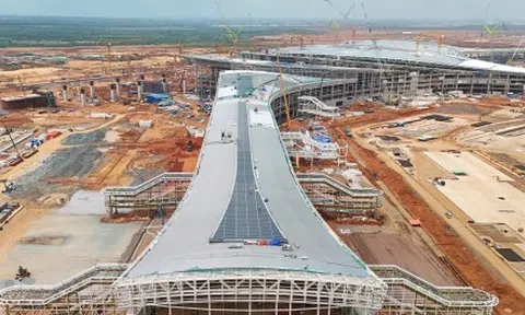 'Trái tim' sân bay Long Thành tăng tốc về đích bất chấp nắng mưa thất thường