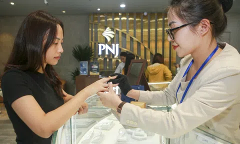 Đại gia vàng trang sức lãi hơn 6 tỷ/ngày