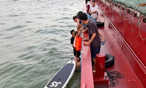 Hành trình 13 giờ “sinh tồn” của bố và con gái 6 tuổi bị sóng đánh trôi ra biển