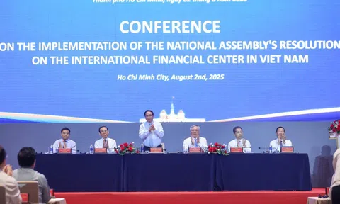 Thủ tướng chủ trì hội nghị về Trung tâm tài chính quốc tế tại TP.HCM