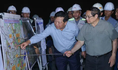 Thủ tướng kiểm tra dự án hơn 75.000 tỷ có hạng mục hoàn thành 98%, sẵn sàng về đích ngày 19/8