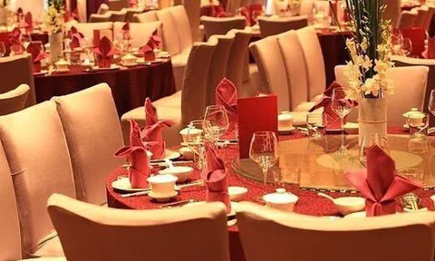 Con trai đỗ ĐH top đầu, gia đình mở tiệc linh đình, giữa chừng hiệu trưởng bất ngờ gọi tới: "Đừng tổ chức nữa, có chuyện rồi!"