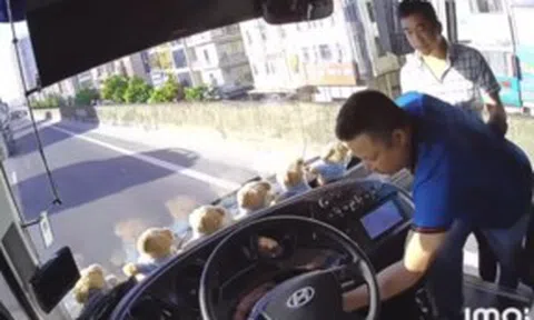 Danh tính người đàn ông rút chìa khóa xe khách khiến 40 khách phải phơi nắng