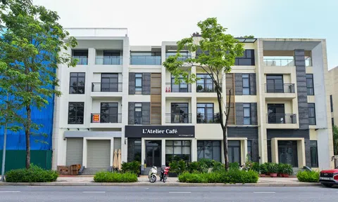 Shophouse trăm tỷ 'khu nhà giàu' ế ẩm