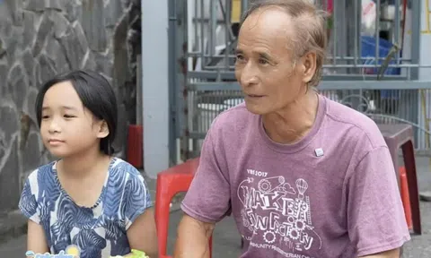 Chủ quán bánh xèo nuôi đứa trẻ bị bỏ rơi: Có người ngỏ ý đưa 1,3 tỷ đồng để xin cháu và quyết định của ông bà