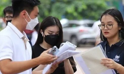Điểm chuẩn ngành Kinh tế các trường đại học top đầu 3 năm qua tăng giảm ra sao?