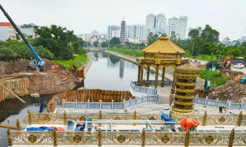 Đập dâng đầu tiên trên sông Tô Lịch trước ngày về đích