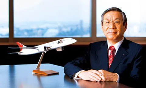 CEO tự cắt lương để không sa thải nhân viên, vợ thốt lên 'cái gì cơ'