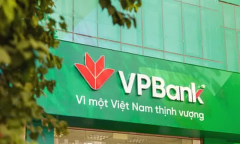 Cổ phiếu VPBank vượt đỉnh, con gái sếp lớn vẫn đăng ký mua thêm