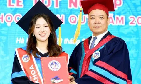 Đại học Kinh tế Quốc dân trao bằng tốt nghiệp cho hơn 4.600 tân cử nhân