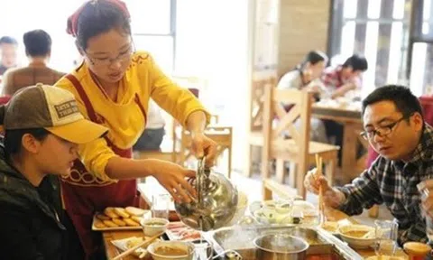 Bỏ 1 tỷ đồng tiền tiết kiệm để đầu tư mở nhà hàng, người đàn ông thừa nhận: Lãi đậm sau 2 năm nhưng mất ăn mất ngủ
