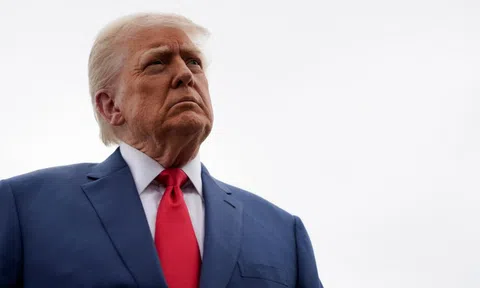 Bước leo thang mới của ông Trump và Fed