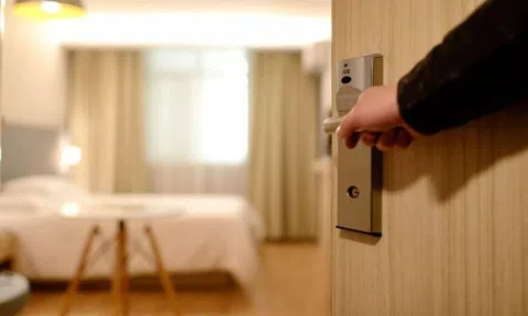 Đóng hay mở cửa phòng khi đi ngủ? Thì ra bấy lâu rất nhiều người hiểu sai
