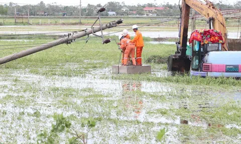 Hơn 1,6 triệu khách hàng đã được cấp điện trở lại sau bão số 5