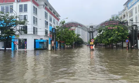 Nhà triệu USD nhưng cứ mưa là ngập