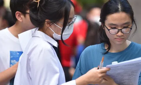 Mùa tuyển sinh lạ chưa từng có: Xét tuyển như canh bạc, thí sinh đỗ trượt mập mờ