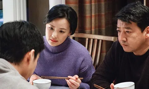45 tuổi nhìn lại, nhiều cha mẹ bật khóc: 3 điều từng nghĩ là tốt cho con hóa ra lại hủy hoại EQ của trẻ