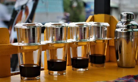 Nên uống bao nhiêu cốc cà phê mỗi ngày là tốt nhất? Chuyên gia có câu trả lời khiến nhiều người thay đổi suy nghĩ lâu nay