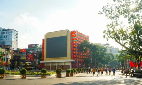 Quảng trường Đông Kinh Nghĩa Thục chưa hoàn thiện, tiếp tục được chỉnh trang trong phân kỳ hai