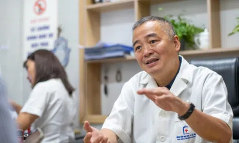 PGS Nguyễn Lân Hiếu chỉ ra 2 nhược điểm của các bác sĩ nội trú khi chọn chuyên ngành: Không nên a dua và cũng đừng cố đấm ăn xôi