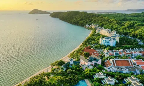 Báo ngoại gọi tên địa danh Việt Nam là "thiên đường mới" cho giới nhà giàu, kỳ vọng cạnh tranh với Maldives