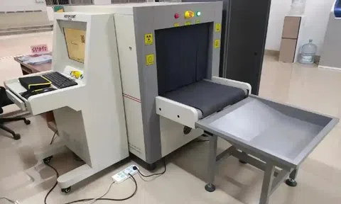 Người phụ nữ mất lắc tay 21 chỉ vàng trị giá 166 triệu đồng khi qua cửa an ninh: 48 giờ tìm kiếm và hành động gây ngỡ ngàng của người lao công
