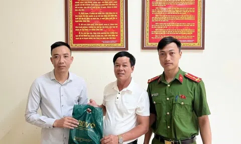 Con trai ở Nhật báo về tài khoản Vietcombank mới nhận được 100 triệu đồng: Ông bố lập tức trình báo công an xã