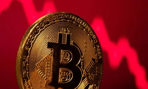 Nhà đầu tư sợ hãi sau ngày 'đen tối' nhất lịch sử Bitcoin