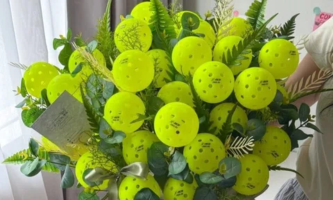 Hoa pickleball tiền triệu hút khách dịp 20/10