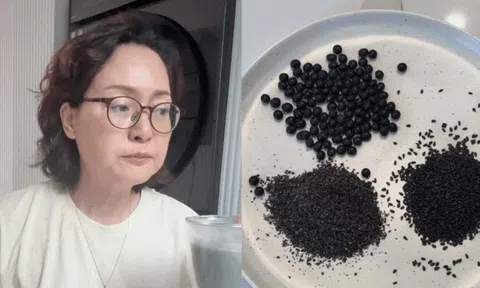 Mẹ tôi rất chăm uống loại nước màu đen này và không có một sợi tóc bạc nào ở tuổi 60, tóc còn bóng đẹp